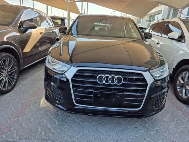Подержанный Audi Q3 I (8U) Рестайлинг, 2.0 л, 2018 в Шардже от Al Sada used cars Черный цвет. Американская | AUTO.AE