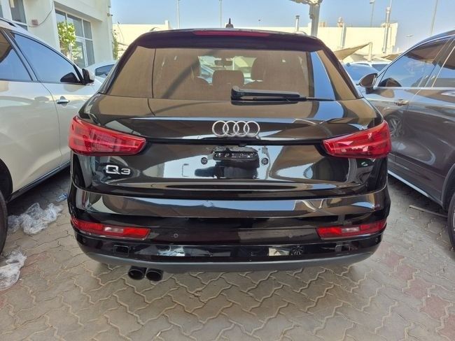 Подержанный Audi Q3 I (8U) Рестайлинг, 2.0 л, 2018 в Шардже от Al Sada used cars Черный цвет. Американская | AUTO.AE