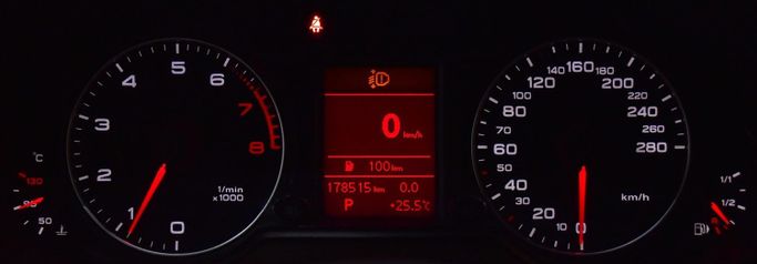 Used Audi Q5 I (8R) Facelift, 2.0 l, 2012 in Sharjah by Honey Gidosha Used Cars Tr., Black color.  | AUTO.AE