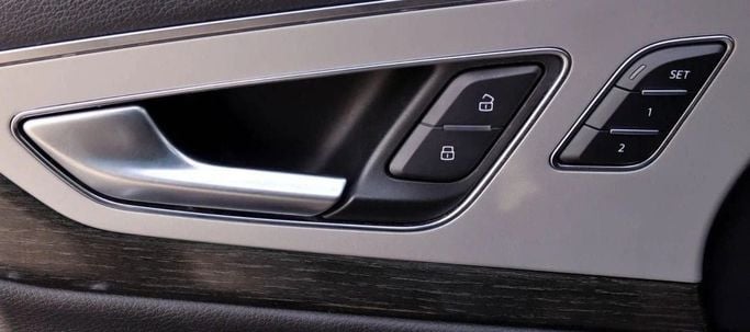 Used Audi Q7 40 TFSI II (4M), 2 l, 2017 in Sharjah by Al Sayed Khamis Used Auto Trading, Grey color. GCC Specs | AUTO.AE