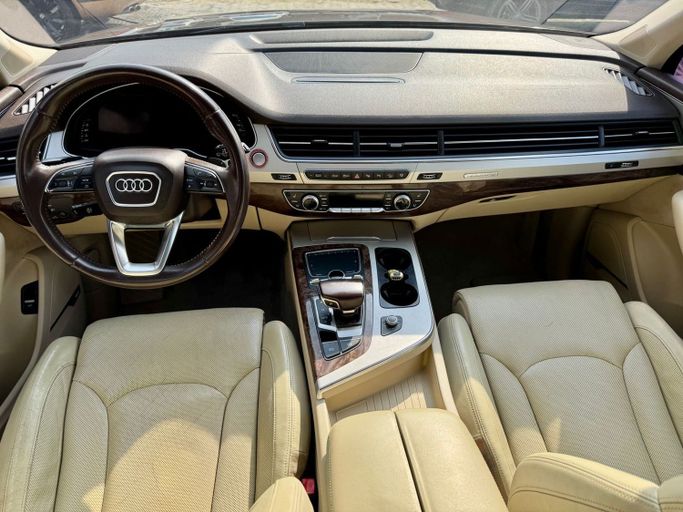 Used Audi Q7 45 TFSI II (4M), 2.0 l, 2016 in Sharjah by DCB Cars, Brown color. GCC Specs | AUTO.AE