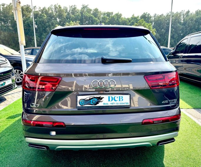 Used Audi Q7 45 TFSI II (4M), 2.0 l, 2016 in Sharjah by DCB Cars, Brown color. GCC Specs | AUTO.AE