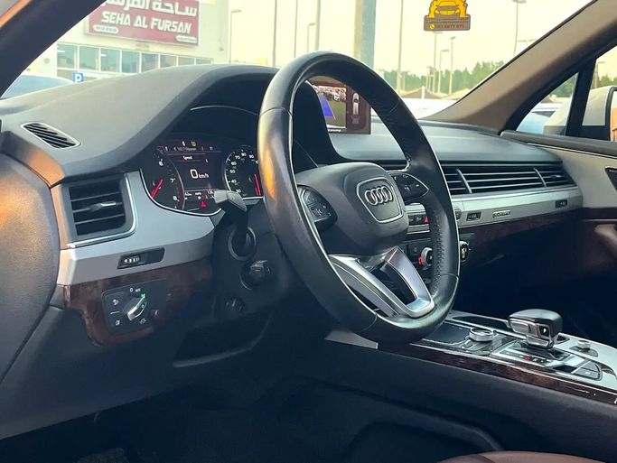 Подержанный Audi Q7 45 TFSI II (4M) Рестайлинг, 2.0 л, 2019 в ОАЭ, Шарджа от Rebou Alfakhama Белый цвет. Американская | AUTO.AE | Объявление #295789 — фото 12 из 19