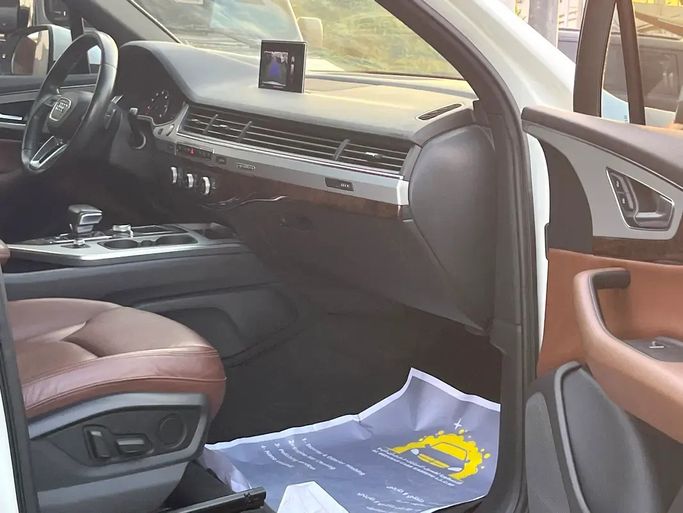 Подержанный Audi Q7 45 TFSI II (4M) Рестайлинг, 2.0 л, 2019 в ОАЭ, Шарджа от Rebou Alfakhama Белый цвет. Американская | AUTO.AE | Объявление #295789 — фото 19 из 19