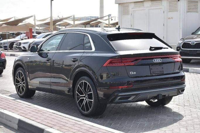 Used Audi Q8 45 TFSI I (4M), 2.0 l, 2021 in Sharjah by Alfaris Used Cars, Black color. Other | AUTO.AE