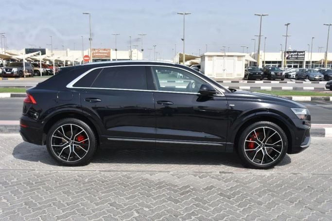Used Audi Q8 45 TFSI I (4M), 2.0 l, 2021 in Sharjah by Alfaris Used Cars, Black color. Other | AUTO.AE