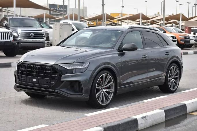 Новый Audi Q8 45 TFSI I (4M), 2.0 л, 2023 в Шардже от Alfaris Used Cars Серый цвет. Other | AUTO.AE