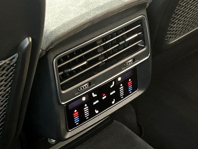 Used Audi RS Q8 I, 4.0 l, 2021 in Sharjah by Al Wisam Al Malaki Used Cars, Black color. European Specs | AUTO.AE