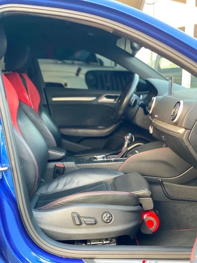 Подержанный Audi S3 III (8V) Рестайлинг, 2.0 л, 2016 в Шардже от Ahmad alkhodari Motors Синий цвет. GCC | AUTO.AE