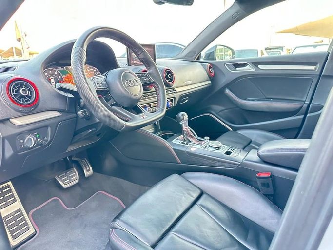 Подержанный Audi S3 III (8V) Рестайлинг, 2.0 л, 2017 в Шардже от Al Hashal Used Cars Белый цвет. GCC | AUTO.AE