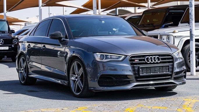 مستعملة Audi S3 فيس ليفت III (8 فولت), 2.0 l, 2016 في في الشارقة من Almalakyah Cars، اللون رمادي. مواصفات الخليج | AUTO.AE | إعلان #267522