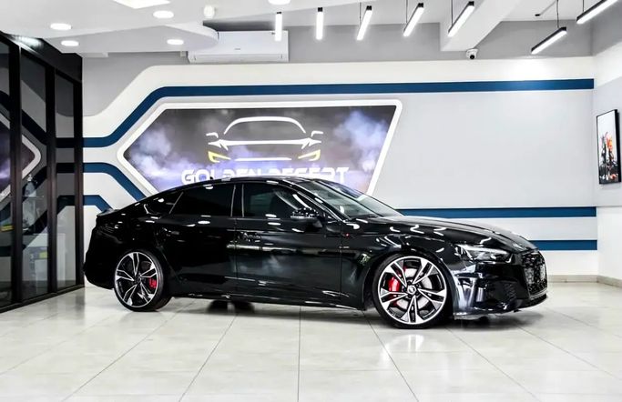 مستعملة Audi S5 III (B10), 3.0 l, 2025 في في الإمارات, الشارقة من Golden Desert Used Car، اللون أسود.  | AUTO.AE | إعلان #279761