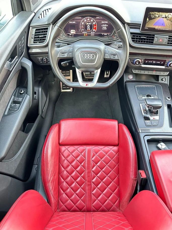 Подержанный Audi SQ5 II (FY), 3.0 л, 2018 в Шардже от Al Hashal Used Cars Белый цвет. GCC | AUTO.AE