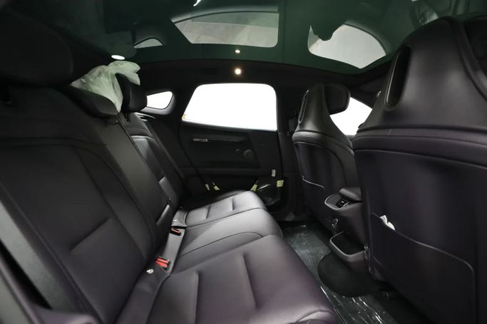 New Avatr 06, 1.5 l, 2025 in Sharjah by Al Qassem Cars Trading, Black color. Other | AUTO.AE