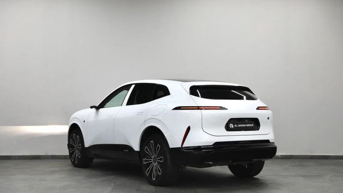 New Avatr 07, 1.5 l, 2024 in Sharjah by Al Qassem Cars Trading, White color. Other | AUTO.AE