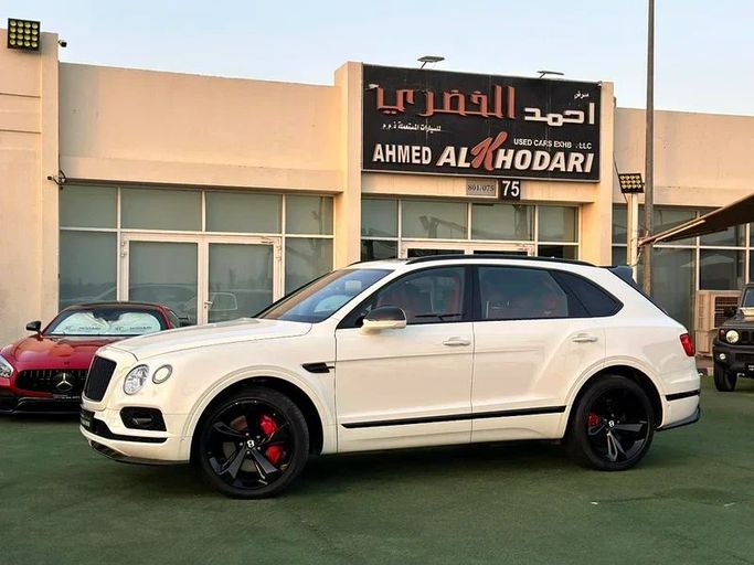 Used Bentley Bentayga Speed I, 6.0 l, 2017 in Sharjah by Ahmad alkhodari Motors, White color. GCC Specs | AUTO.AE