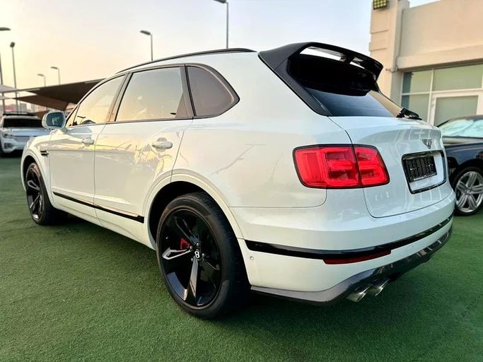 Used Bentley Bentayga Speed I, 6.0 l, 2017 in Sharjah by Ahmad alkhodari Motors, White color. GCC Specs | AUTO.AE