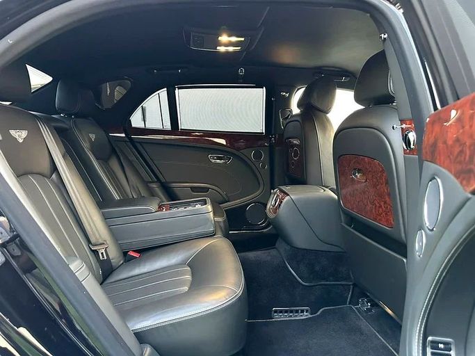 Used Bentley Mulsanne Speed II, 6.8 l, 2012 in Sharjah by Ahmad alkhodari Motors, Black color. Japanese Specs | AUTO.AE