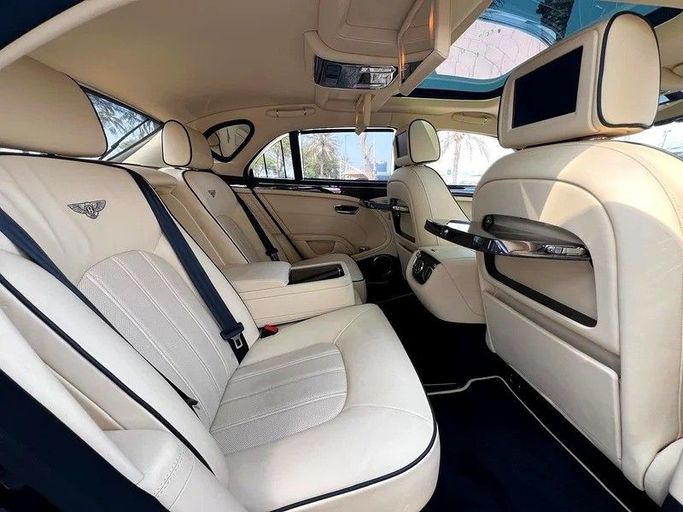 Подержанный Bentley Mulsanne II, 6.8 л, 2015 в Шардже от First Choice Cars Черный цвет. GCC | AUTO.AE