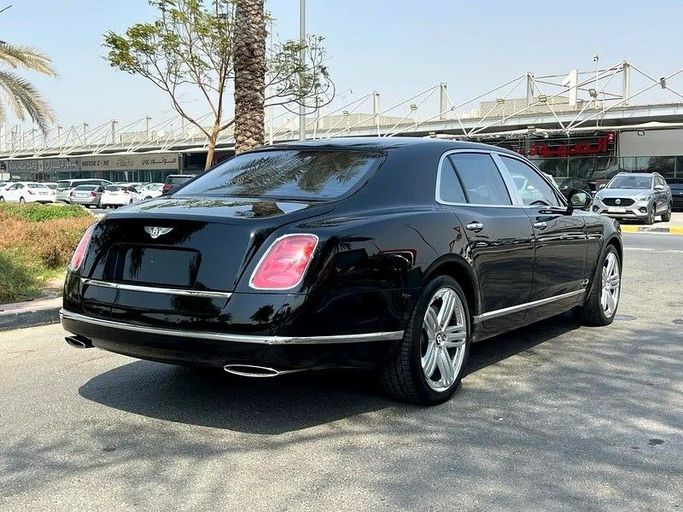 Подержанный Bentley Mulsanne II, 6.8 л, 2015 в Шардже от First Choice Cars Черный цвет. GCC | AUTO.AE