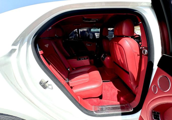 Used Bentley Mulsanne II, 6.8 l, 2013 in Sharjah by DCB Cars, Red color. GCC Specs | AUTO.AE