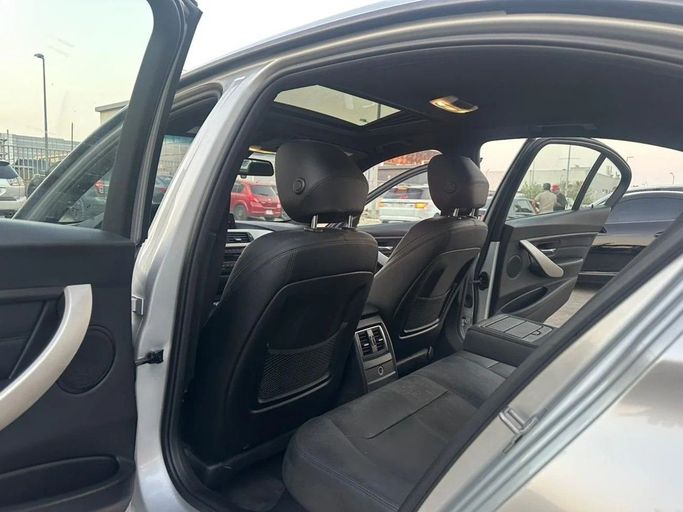 Used BMW 3 Series 320i VI (F3x) Facelift, 2.0 l, 2018 in Sharjah by Laqtah Used Cars, Silver color. American Specs | AUTO.AE