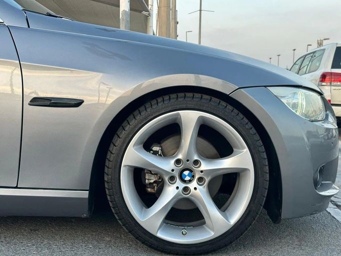 Подержанный BMW 3 Series 328i V (E90/E91/E92/E93) Рестайлинг, 3 л, 2010 в Шардже от Al Hashal Used Cars Серебристый цвет. Японская | AUTO.AE