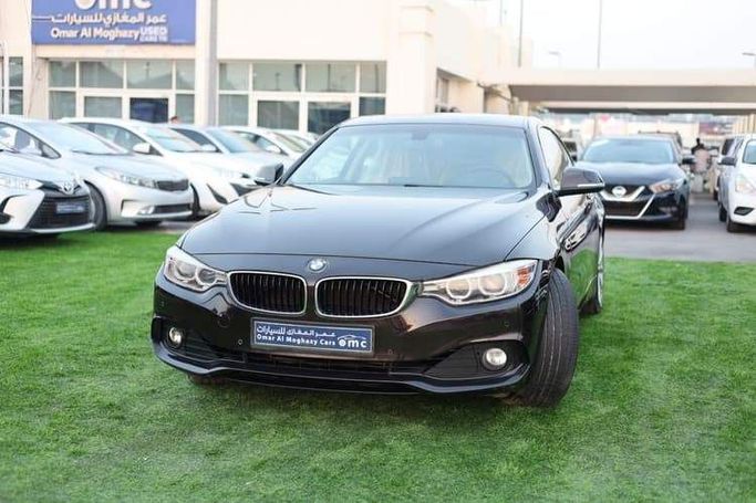 Подержанный BMW 4 Series 428i F32/F33/F36, 2.0 л, 2014 в Шардже от OMC Used Cars Черный цвет. GCC | AUTO.AE