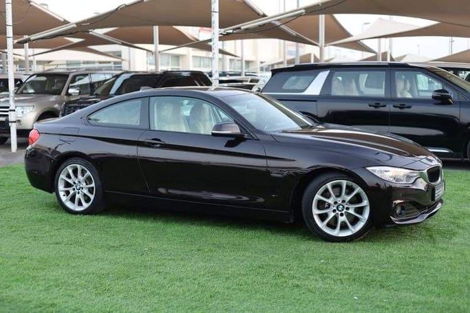 Подержанный BMW 4 Series 428i F32/F33/F36, 2.0 л, 2014 в Шардже от OMC Used Cars Черный цвет. GCC | AUTO.AE