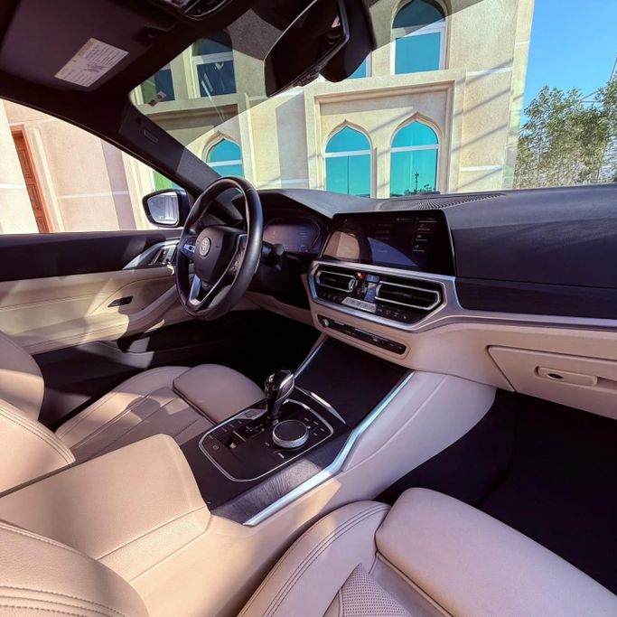 Подержанный BMW 4 Series 430i G22, G23, G26, 2.0 л, 2023 в Шардже от Sarmad Cars Синий цвет. Other | AUTO.AE