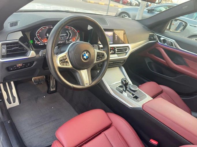 Подержанный BMW 4 Series 420i G22, G23, G26, 2.0 л, 2023 в Шардже от Al Hashal Used Cars Белый цвет. GCC | AUTO.AE