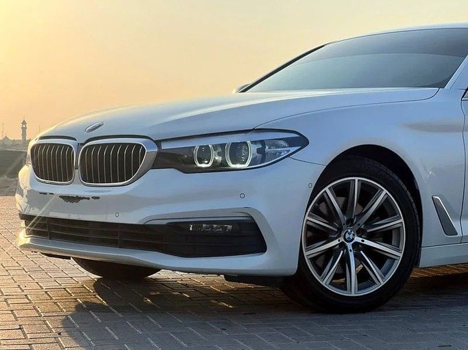 Used BMW 5 Series 520i VII (G30/G31), 2.0 l, 2019 in Sharjah by Al Rukin Al Saudi, White color. GCC Specs | AUTO.AE