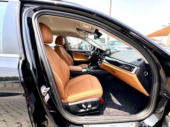 Used BMW 5 Series 520i VII (G30/G31) Facelift, 2.0 l, 2023 in Sharjah by DCB Cars, Black color. GCC Specs | AUTO.AE