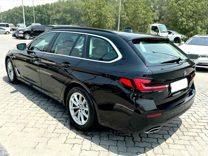 Used BMW 5 Series 520i VII (G30/G31) Facelift, 2.0 l, 2023 in Sharjah by DCB Cars, Black color. GCC Specs | AUTO.AE