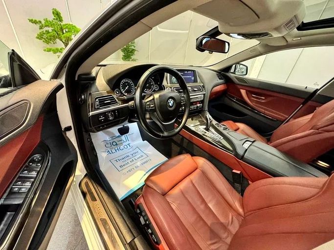 Подержанный BMW 6 Series 640i III (F06/F13/F12) Рестайлинг, 3.0 л, 2016 в Шардже от Ayoon Alhoot Motors Белый цвет. GCC | AUTO.AE