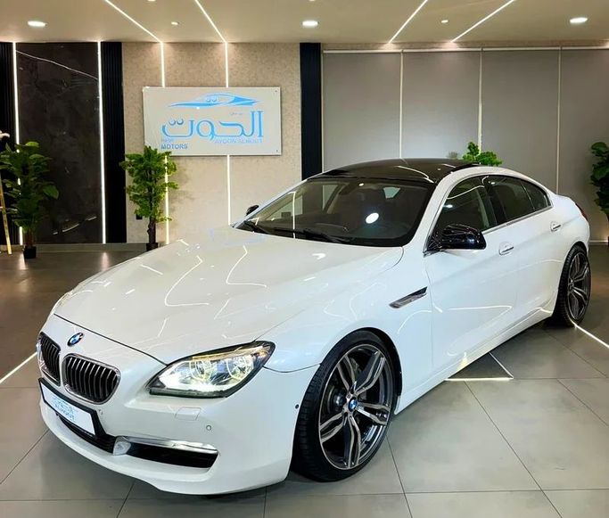 Подержанный BMW 6 Series 650i xDrive III (F06/F13/F12), 4.4 л, 2014 в Шардже от Ayoon Alhoot Motors Белый цвет. GCC | AUTO.AE