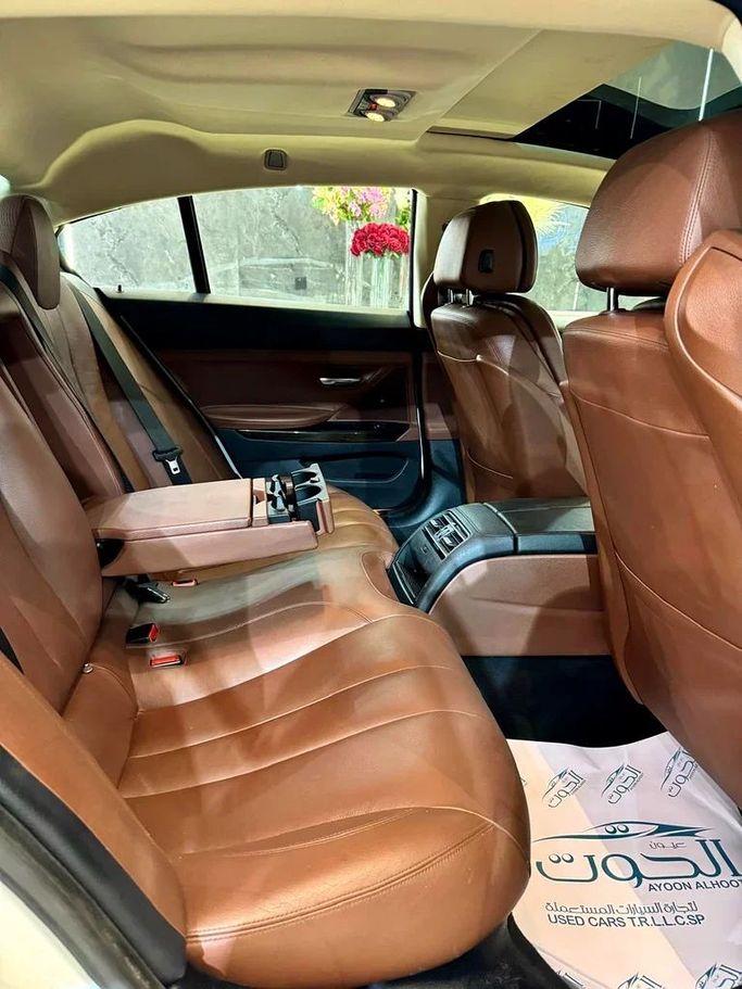 Подержанный BMW 6 Series 650i xDrive III (F06/F13/F12), 4.4 л, 2014 в Шардже от Ayoon Alhoot Motors Белый цвет. GCC | AUTO.AE