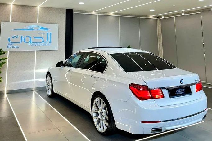 Used BMW 7 Series 740Li V (F01/F02/F04) Facelift, 3.0 l, 2014 in Sharjah by Ayoon Alhoot Motors, White color. GCC Specs | AUTO.AE