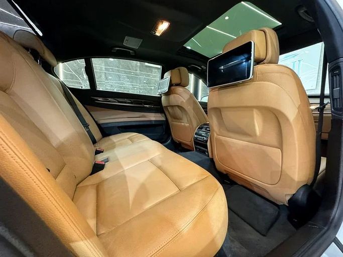 Used BMW 7 Series 740Li V (F01/F02/F04) Facelift, 3.0 l, 2014 in Sharjah by Ayoon Alhoot Motors, White color. GCC Specs | AUTO.AE