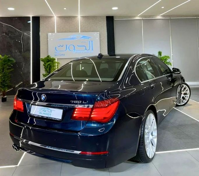 Подержанный BMW 7 Series 730Li V (F01/F02/F04) Рестайлинг, 3.0 л, 2015 в Шардже от Ayoon Alhoot Motors Синий цвет. GCC | AUTO.AE