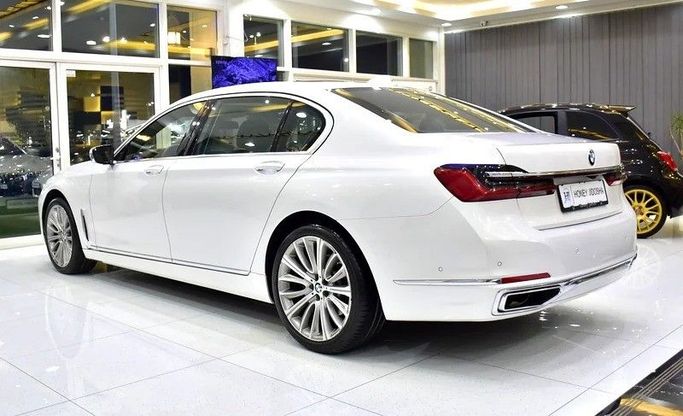 Подержанный BMW 7 Series 730Li VI (G11/G12) Рестайлинг, 0.1 л, 2022 в Шардже от Honey Gidosha Used Cars Tr. Белый цвет.  | AUTO.AE
