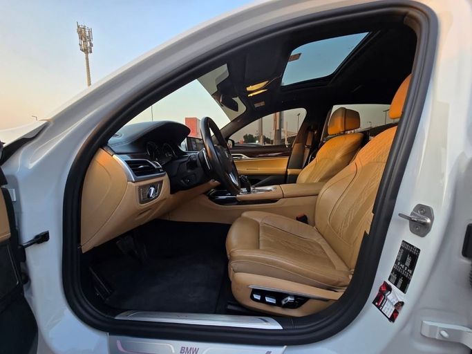 Used BMW 7 Series 750i xDrive VI (G11/G12), 4.4 l, 2017 in Sharjah, White color. GCC Specs | AUTO.AE