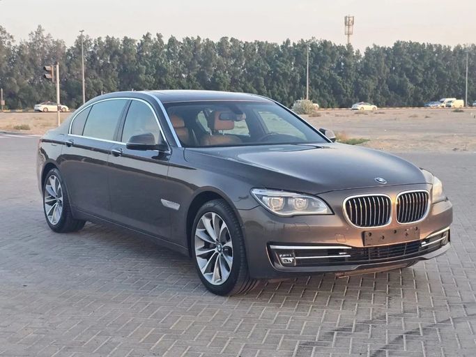 Used BMW 7 Series 730Li V (F01/F02/F04) Facelift, 3.0 l, 2015 in Sharjah by Al Aayan Used Cars, Brown color. GCC Specs | AUTO.AE