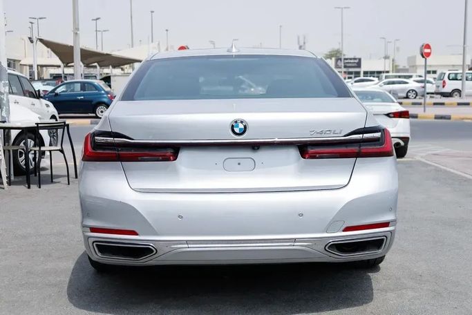 Used BMW 7 Series 740Li xDrive VI (G11/G12) Facelift, 3.0 l, 2020 in Sharjah by Qasr Al Furqan Used Cars, Silver color. GCC Specs | AUTO.AE