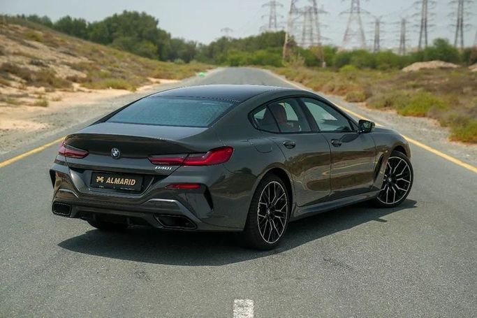 Подержанный BMW 8 Series 840i II (G14/G15/G16) Рестайлинг, 3.0 л, 2024 в Шардже от Almarid Motors Серый цвет. GCC | AUTO.AE