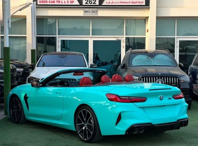 Подержанный BMW 8 Series 840i II (G14/G15/G16), 3.0 л, 2021 в Шардже от Noor Al Seyoh Used Cars Бирюзовый цвет. Корейская | AUTO.AE