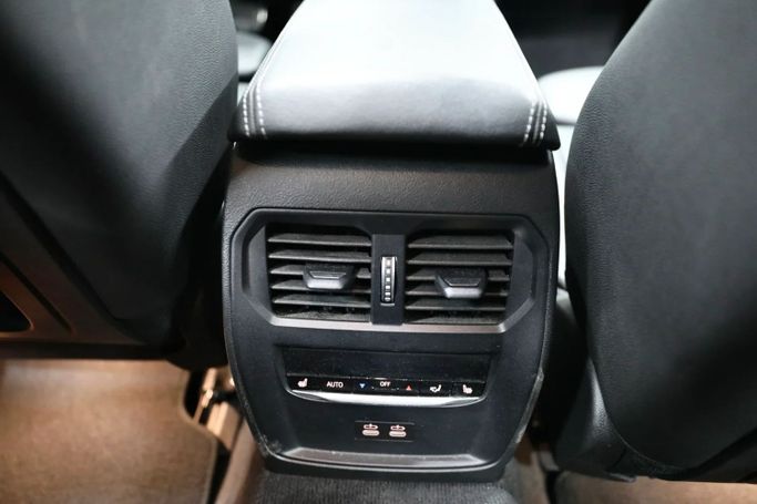 Used BMW i4 eDrive40 G26, 2023 in Sharjah by Al Qassem Cars Trading, Grey color. Korean Specs | AUTO.AE