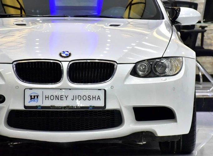 Used BMW M3 IV (E90), 4.0 l, 2011 in Sharjah by Honey Gidosha Used Cars Tr., White color.  | AUTO.AE