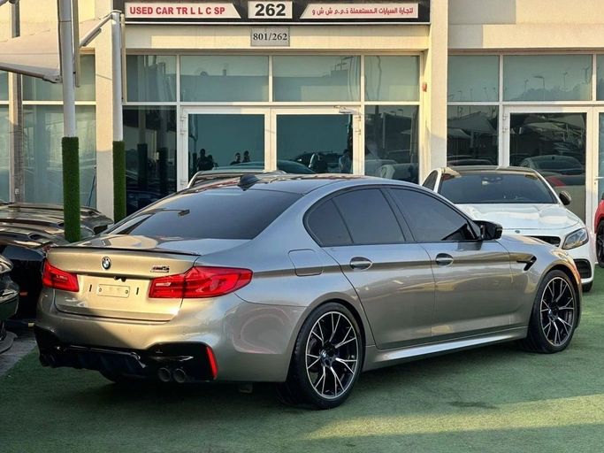 Подержанный BMW M5 Competition VI (F90) Рестайлинг, 4.4 л, 2020 в Шардже от Noor Al Seyoh Used Cars Серый цвет. GCC | AUTO.AE