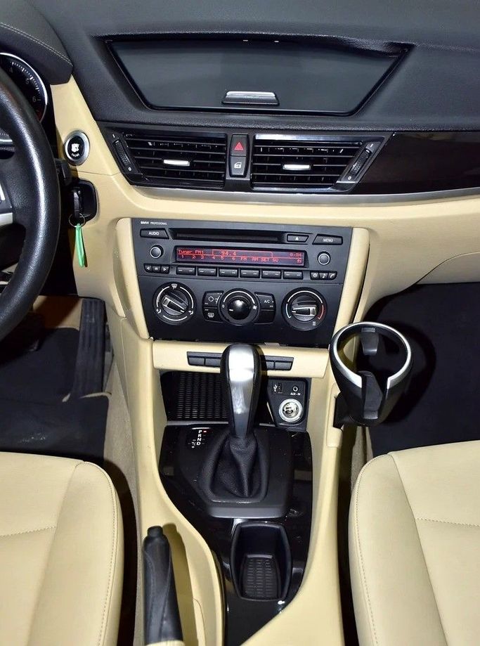 Used BMW X1 18i sDrive II (F48), 1.5 l, 2015 in Sharjah by Honey Gidosha Used Cars Tr., Black color.  | AUTO.AE